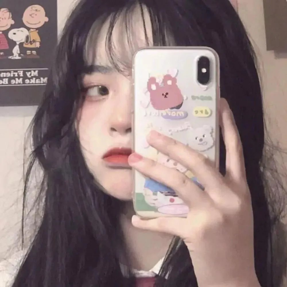 绿衣女子